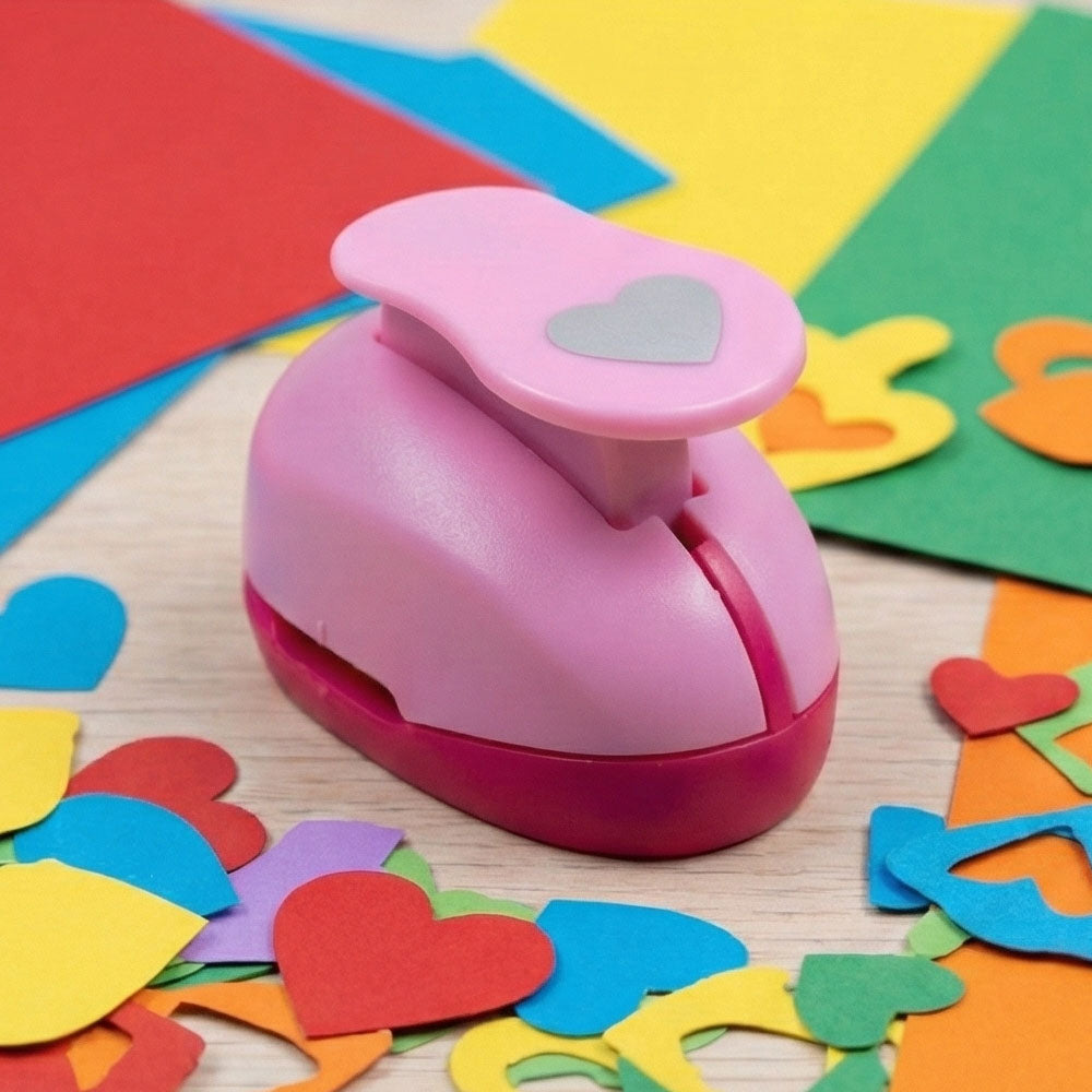 Kalp Desenli Küçük Boy Delgeç 1,5 cm