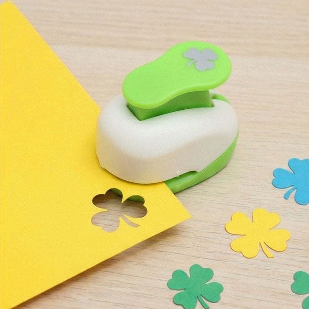 Üç Yapraklı Yonca Desenli Mini Boy Delgeç 0,7 cm